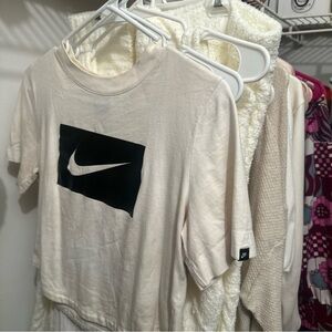 Nike Women's White and Black Crop Top